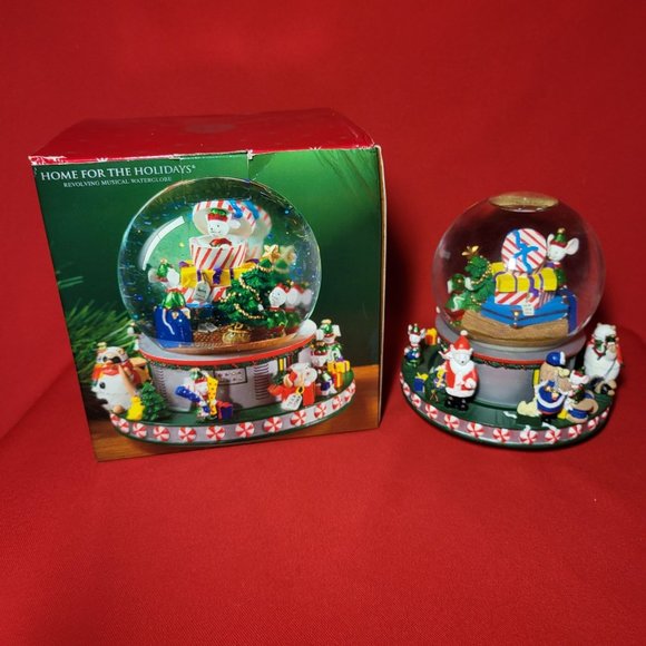 Revolving Musical Waterglobe Home for the Holidays 1999 - Picture 2 of 12